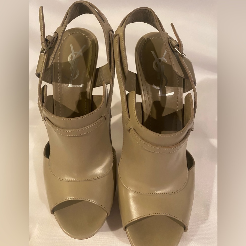 Yves Saint Laurent Harvard 105 platform sandal